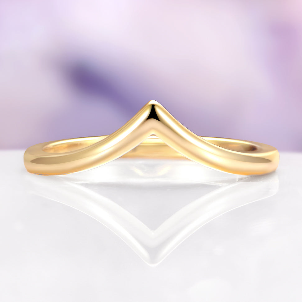 Chevron Wedding Band in Solid 14K Yellow Gold