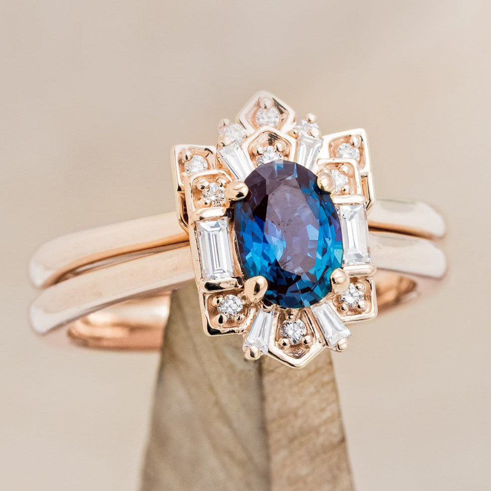 "Cleopatra" - Alexandrite Engagement Ring With Diamond Halo & Tracer