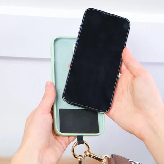 Clip & Go Strap With Zippered Pouch XOXO