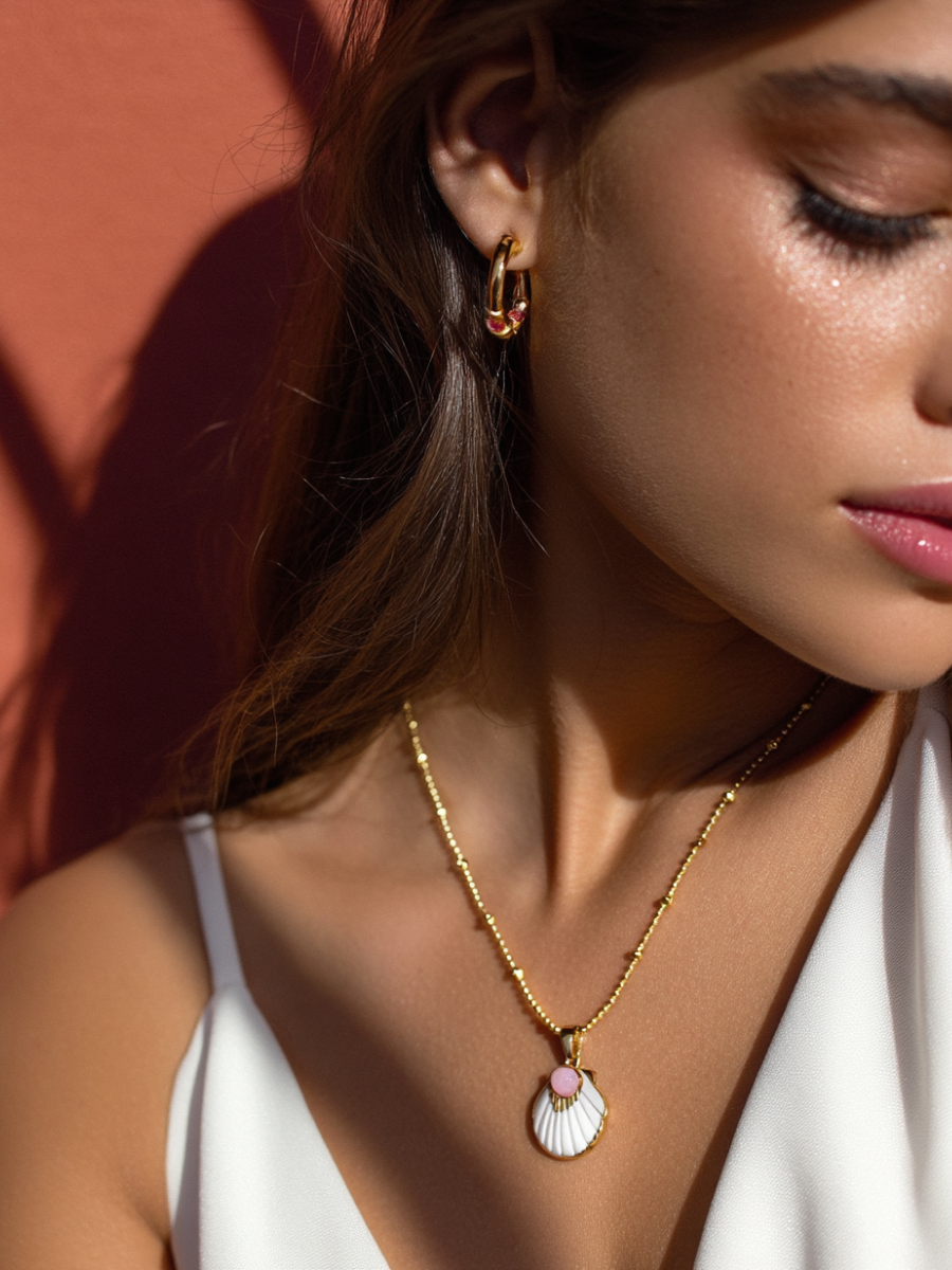 Collier MARAVILLA – Pendentif Coquillage en Nacre & Pierre Naturelle