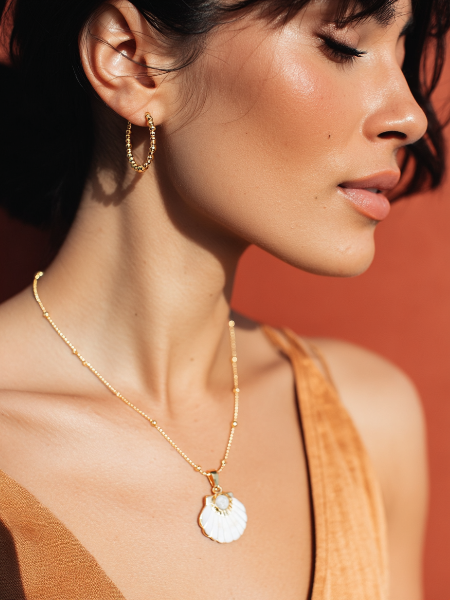 Collier MARAVILLA – Pendentif Coquillage en Nacre & Pierre Naturelle