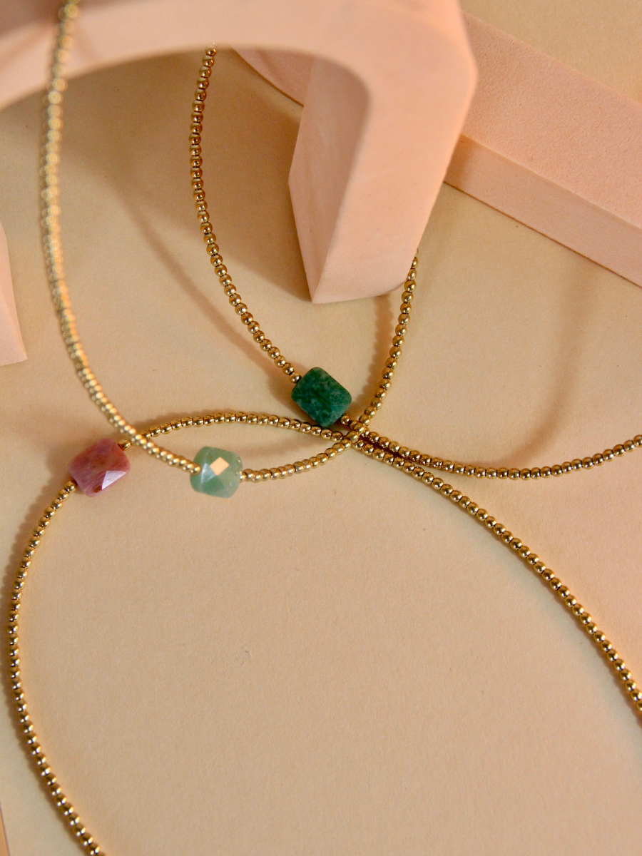 Dalle necklace - boho chic natural stone jewelry