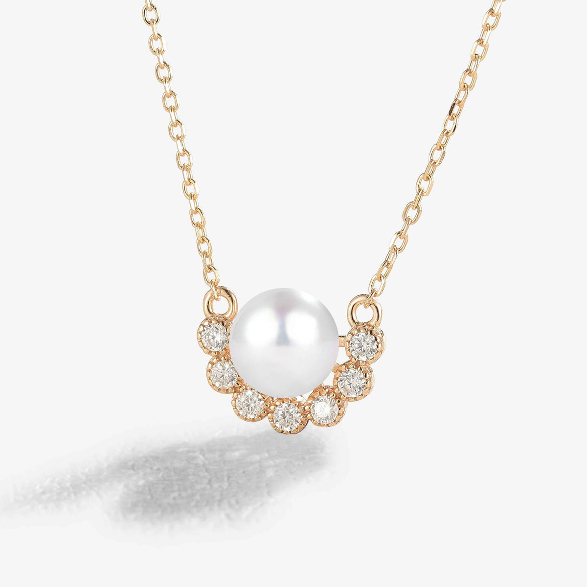 Crown 7.0-8.0 mm 16 inch  Akoya Pearl Gold Necklace
