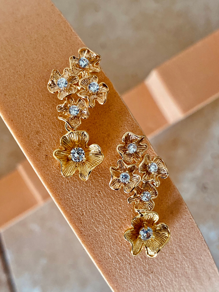 FLOWER POWER stud earrings