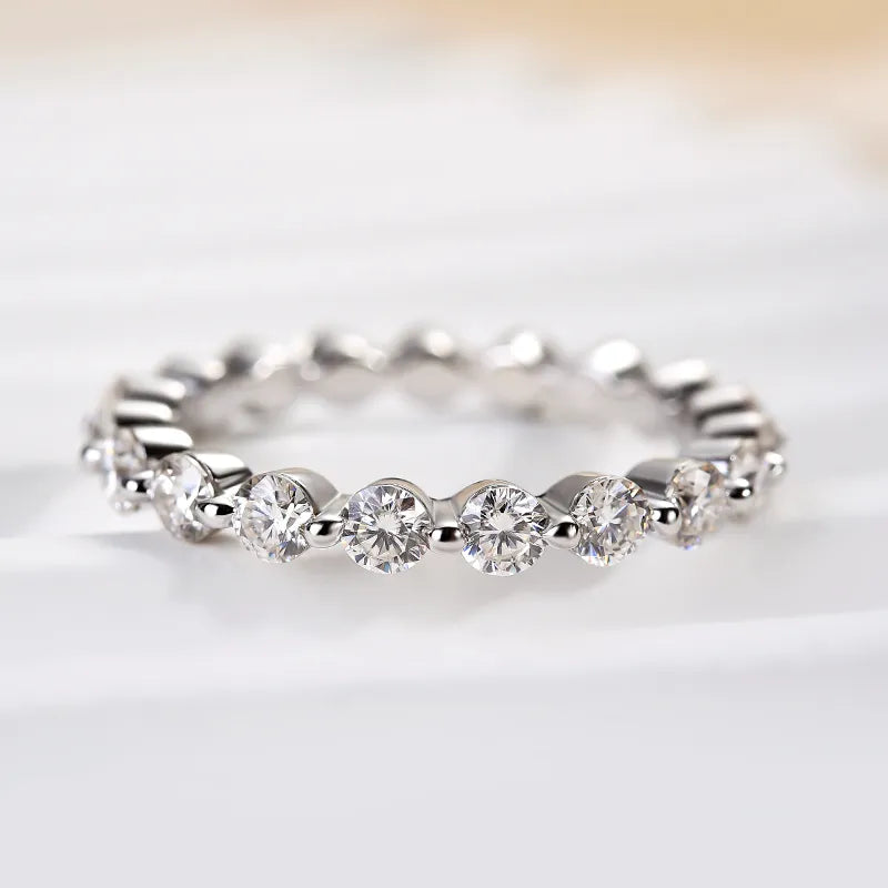 Graceful 925 Sterling Silver Round Cut Wedding Ring
