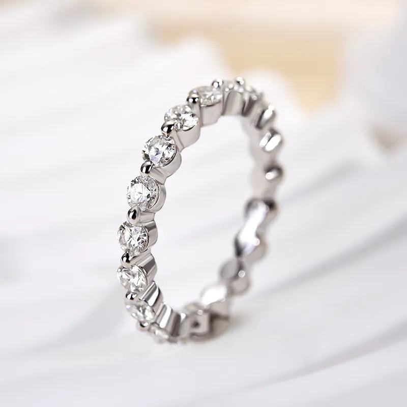 Graceful 925 Sterling Silver Round Cut Wedding Ring