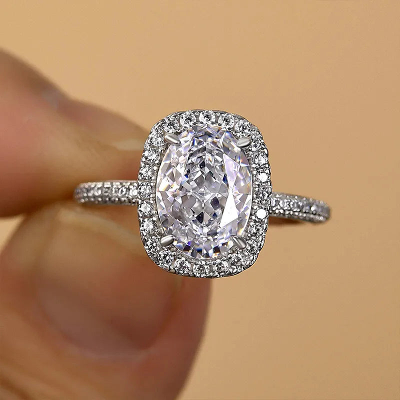 Gorgeous Oval Cut 2.3ct Halo Design Engagement Ring In Sterling Silver