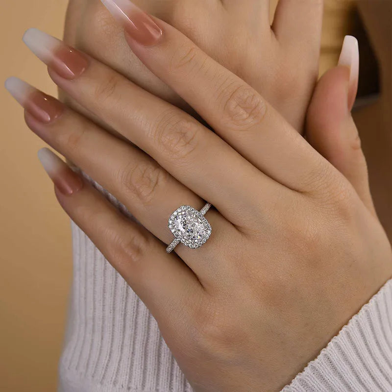 Gorgeous Oval Cut 2.3ct Halo Design Engagement Ring In Sterling Silver