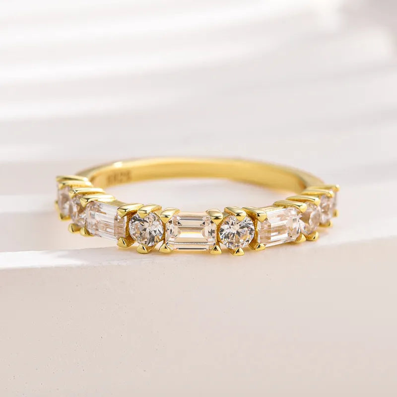 Gorgeous 925 Sterling Silver Emerald Cut & Round Cut Wedding Ring