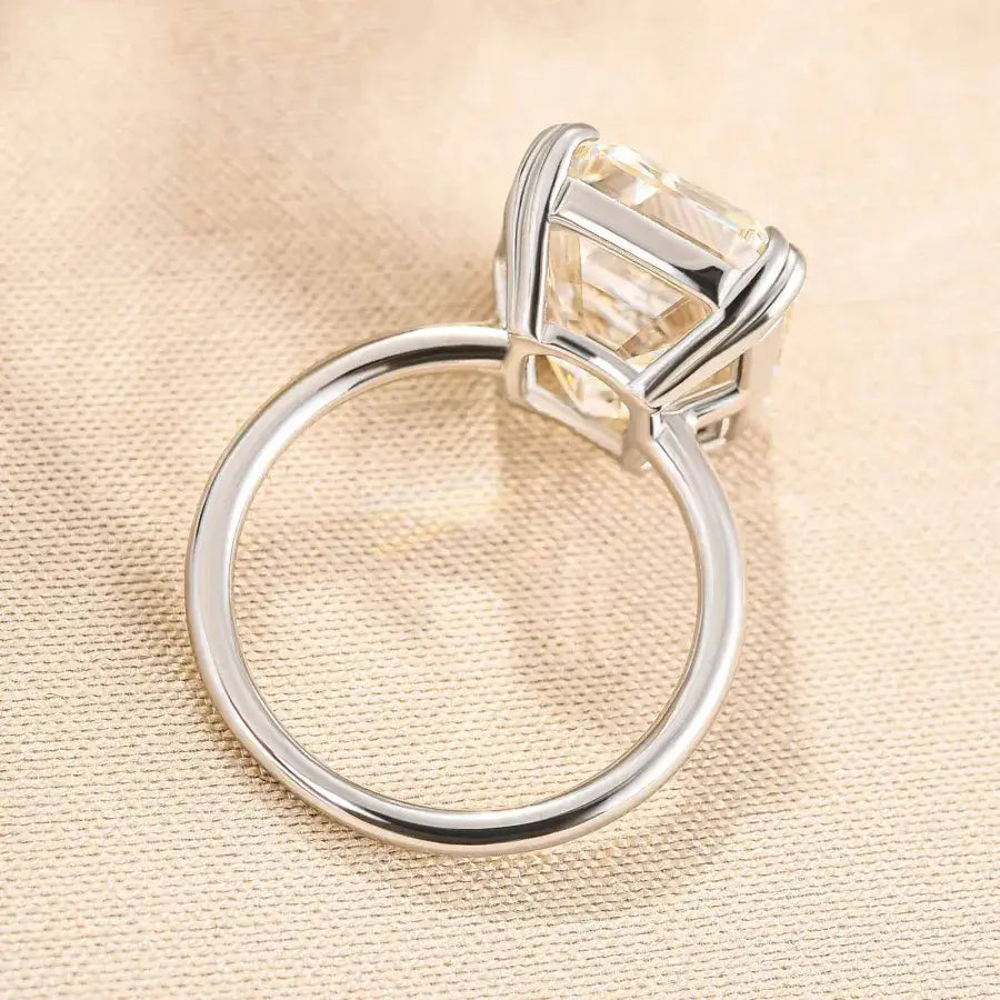 Luxurious Emerald Cut 11.5ct 925 Sterling Silver Engagement Ring