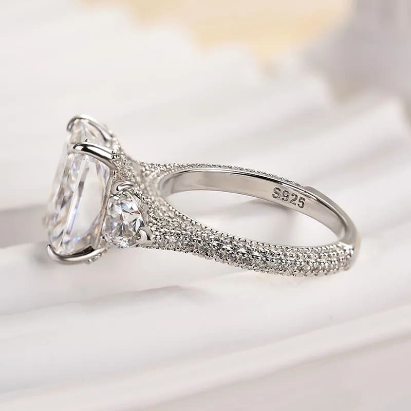 Gorgeous Hidden Halo Radiant Cut 5.0ct Engagement Ring In Sterling Silver