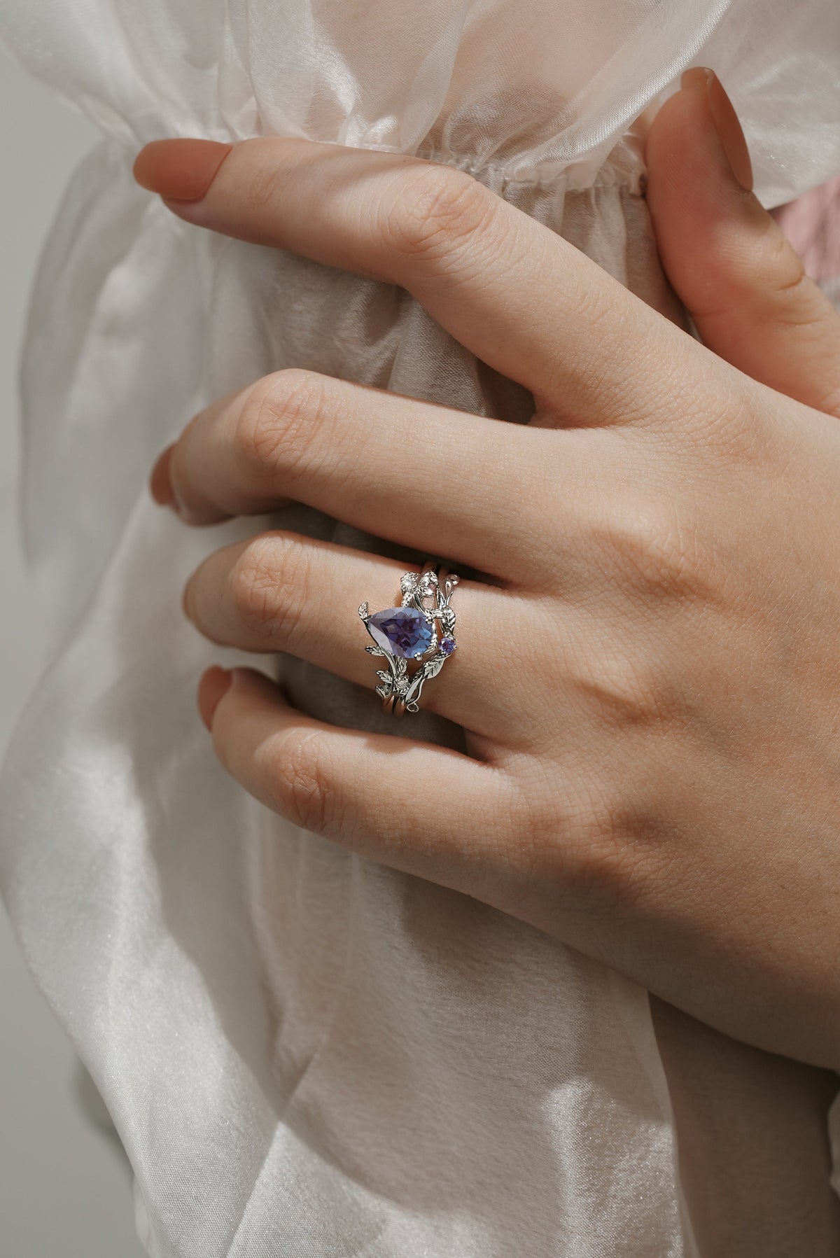 Pear Cut Alexandrite Leaf Inspired Wedding Ring Sets 2pcs