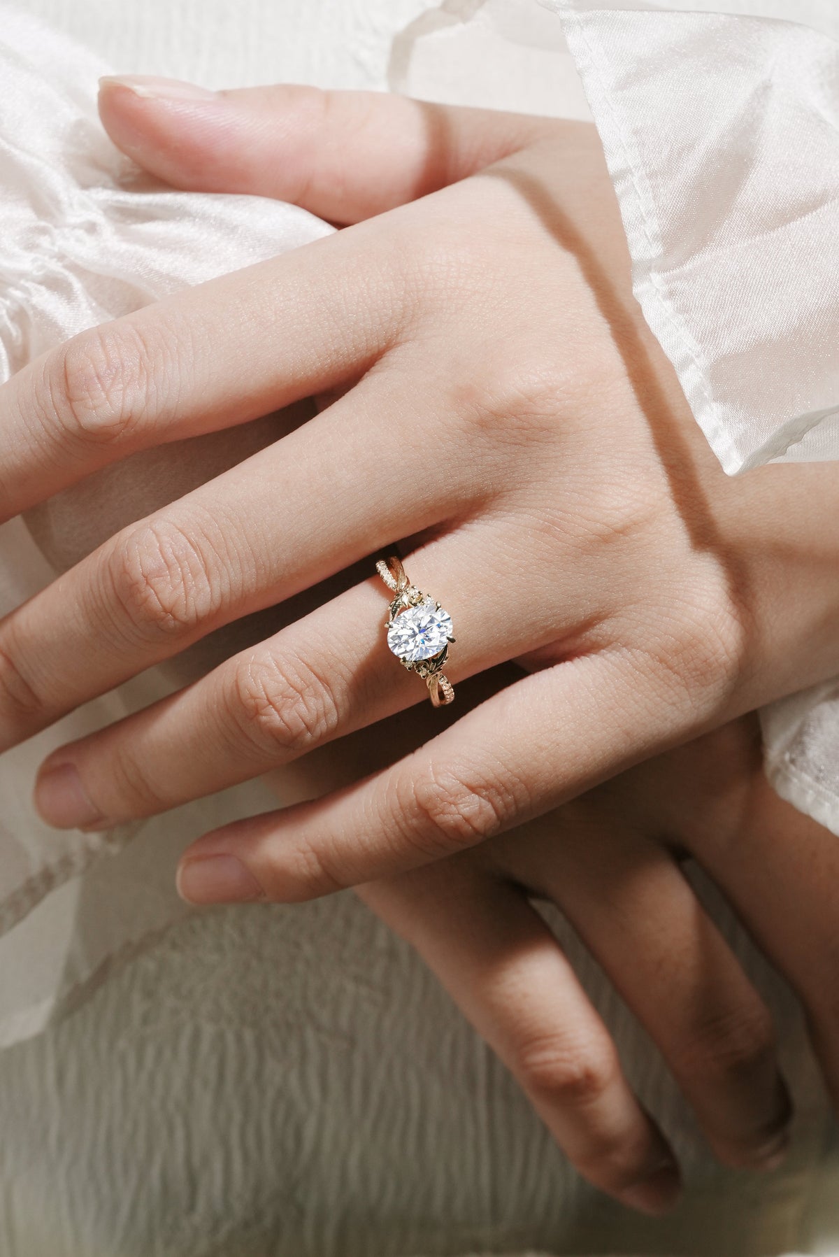 Oval Cut Moissanite Engagement Ring With Leaf Bark Texture
