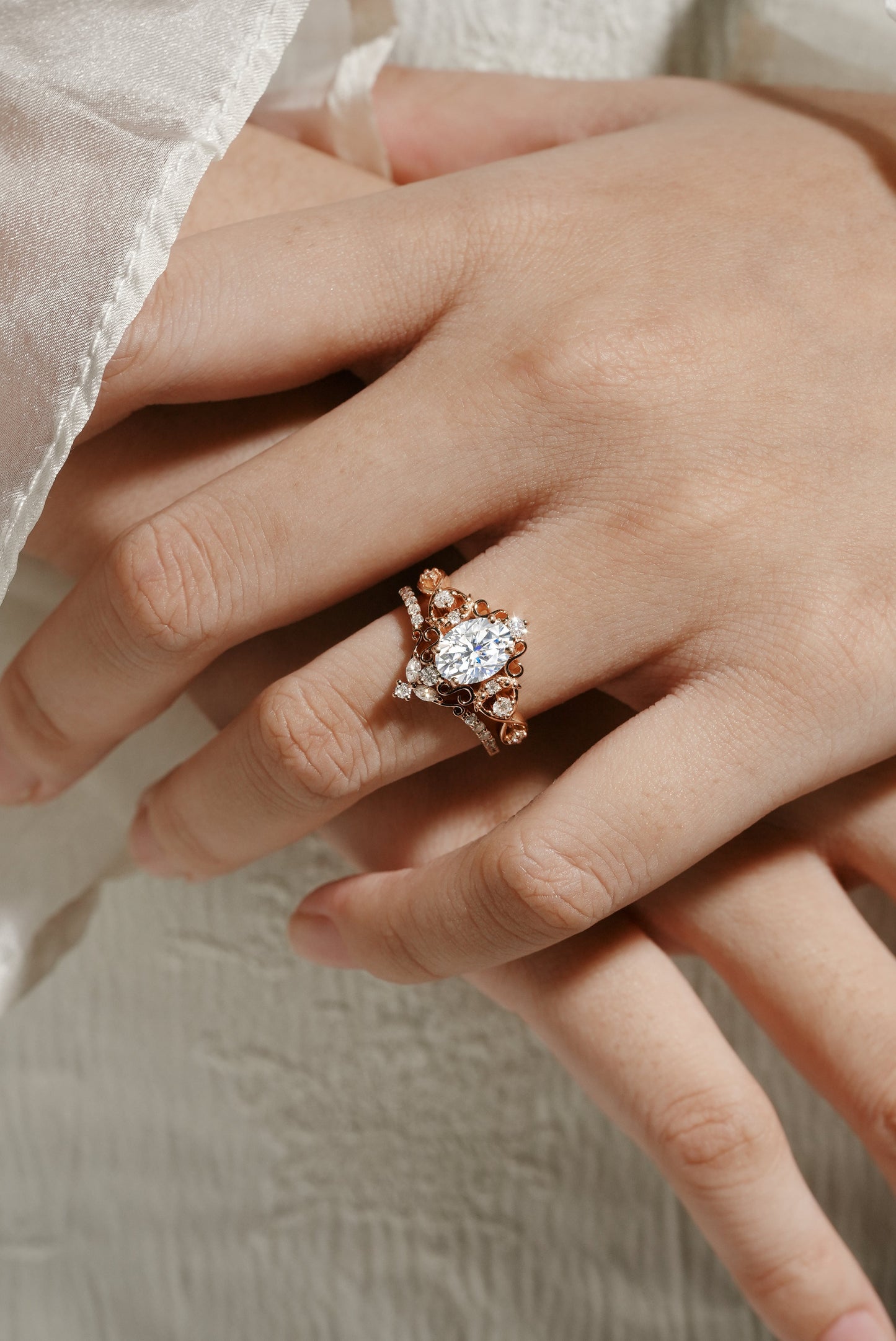Vintage Oval Cut Moissanite Engagement Ring Set 2pcs
