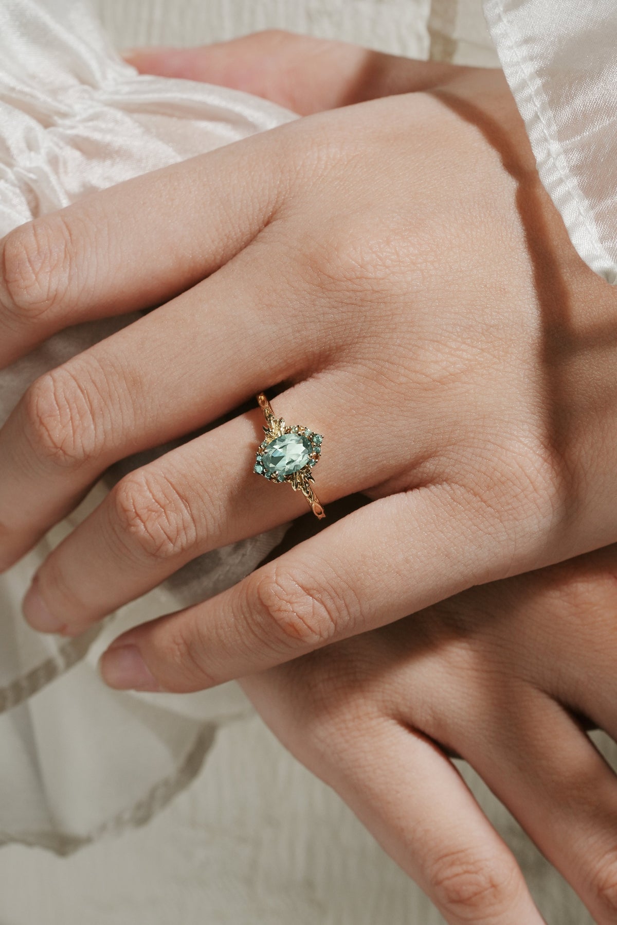Oval Green Sapphire Engagement Ring with Leaf Pattern - Saphira