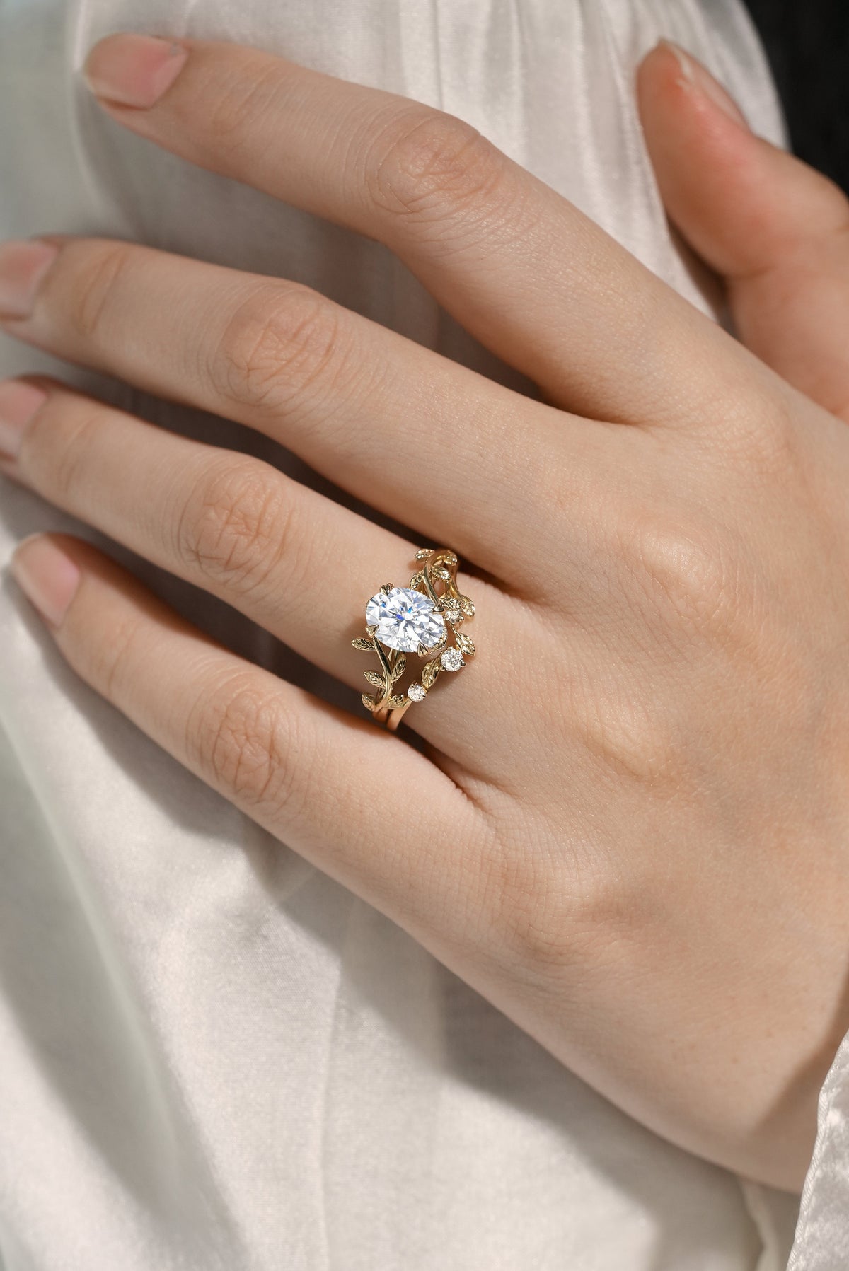 Oval Cut Moissanite Leaf Engagement Ring Leaf Wedding Band 2pcs