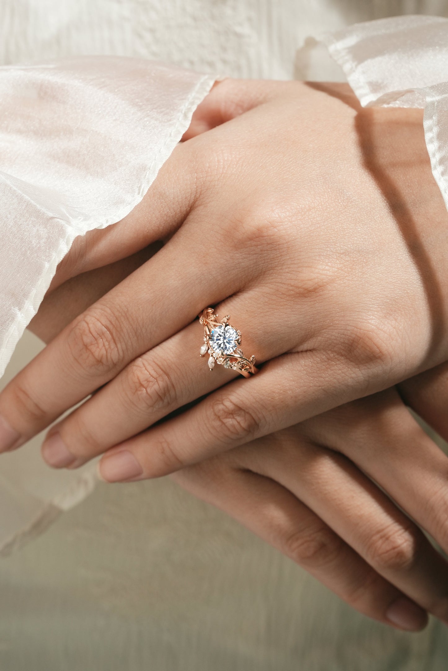 Round Cut Moissanite Leaf Engagement Ring Set Chevron Wedding Band