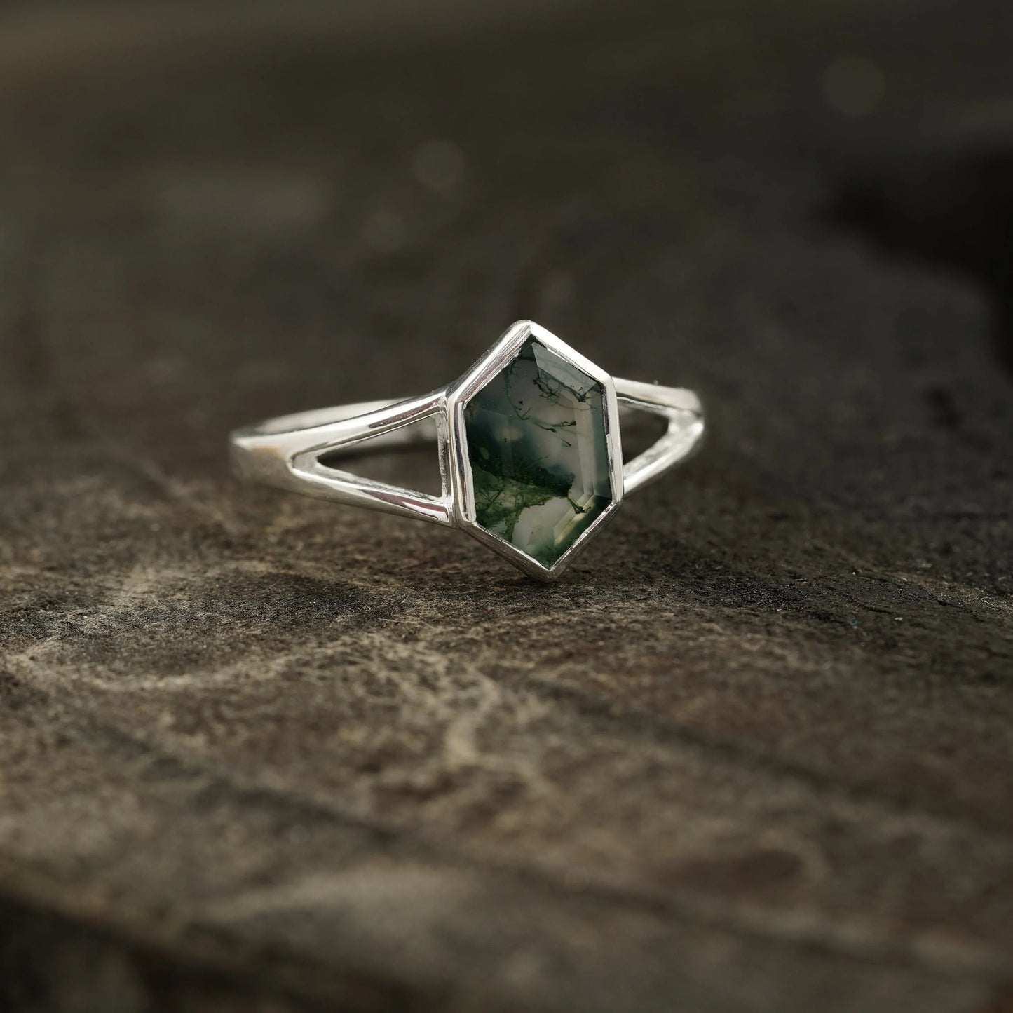 Vintage Bezel Setting Moss Agate  Engagement Ring