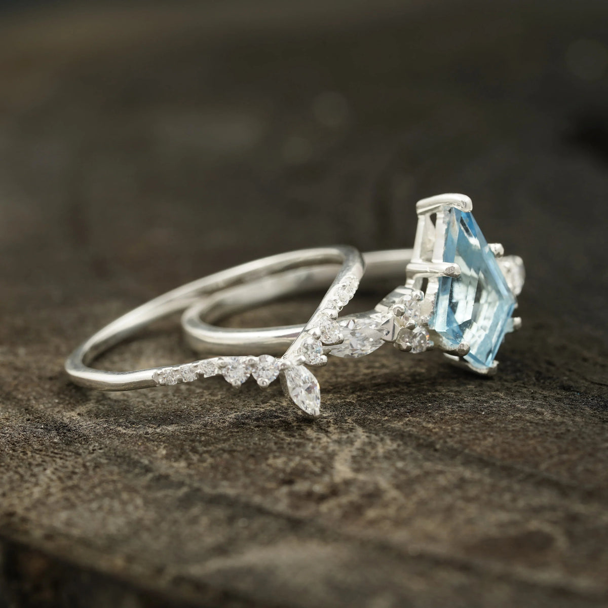 Kite Aquamarine White Gold Engagement Ring Set