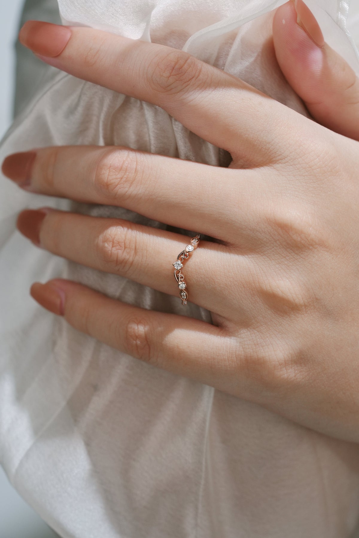 Vintage Design Chevron Wedding Band