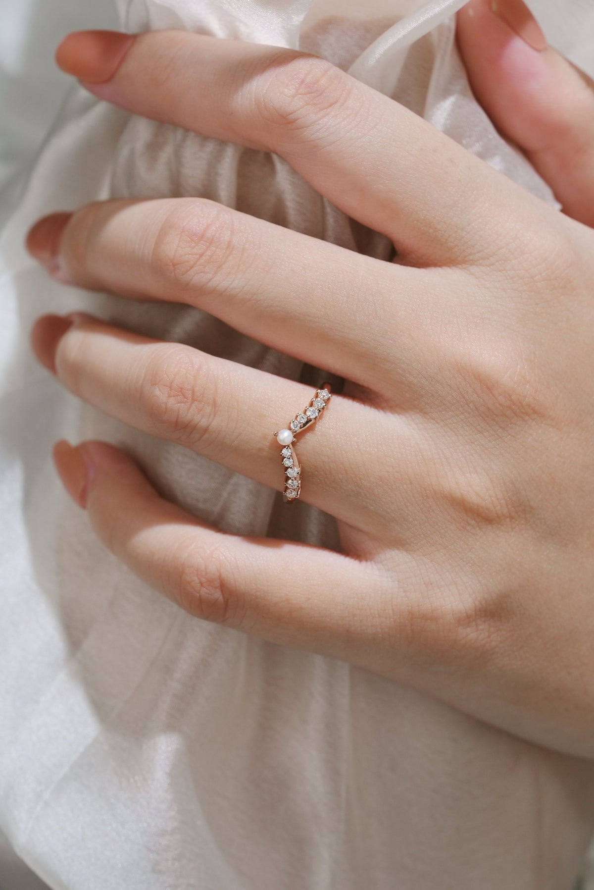 Classic Curved Wedding Band With Pearl & Moissanite