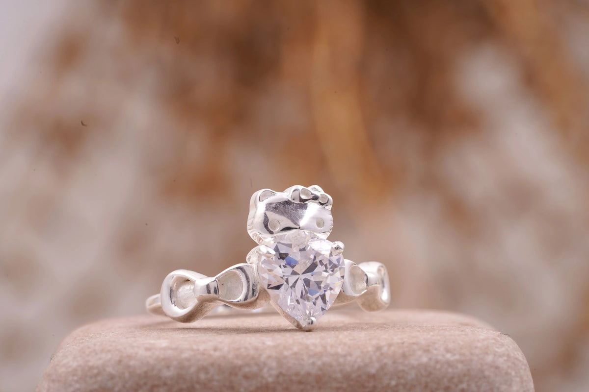 Kitty Diamond Heart Ring | Cute Animal Jewelry