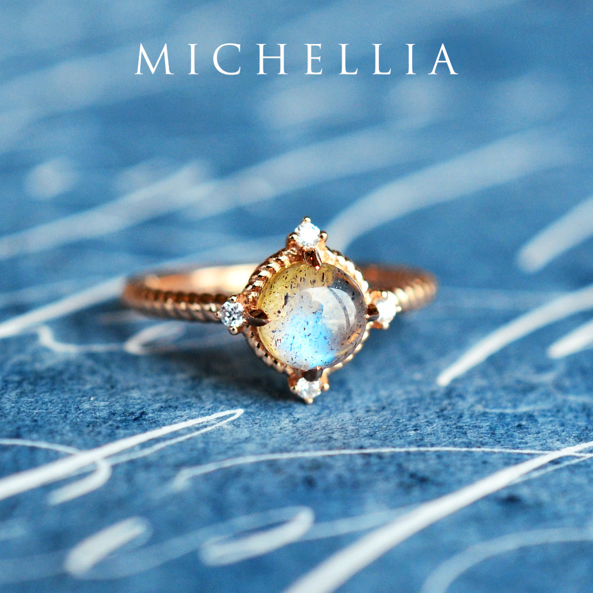 [Stella] Aura of Galaxy Engagement Ring in Labradorite
