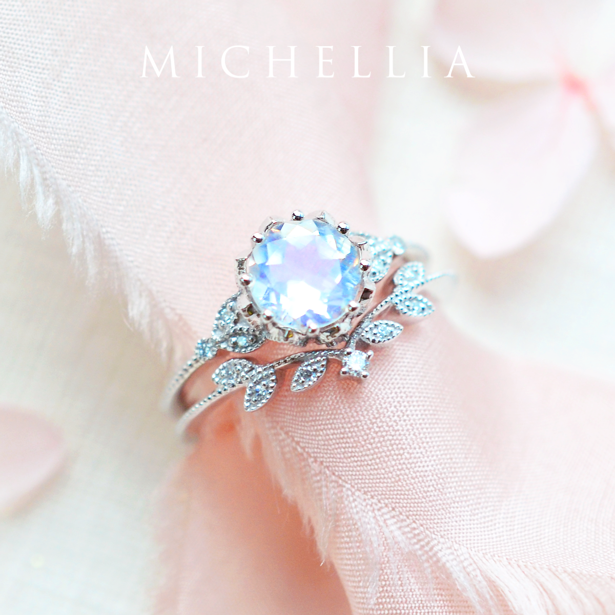 [Evanthe] Vintage Floral Engagement Ring in Blue Sapphire