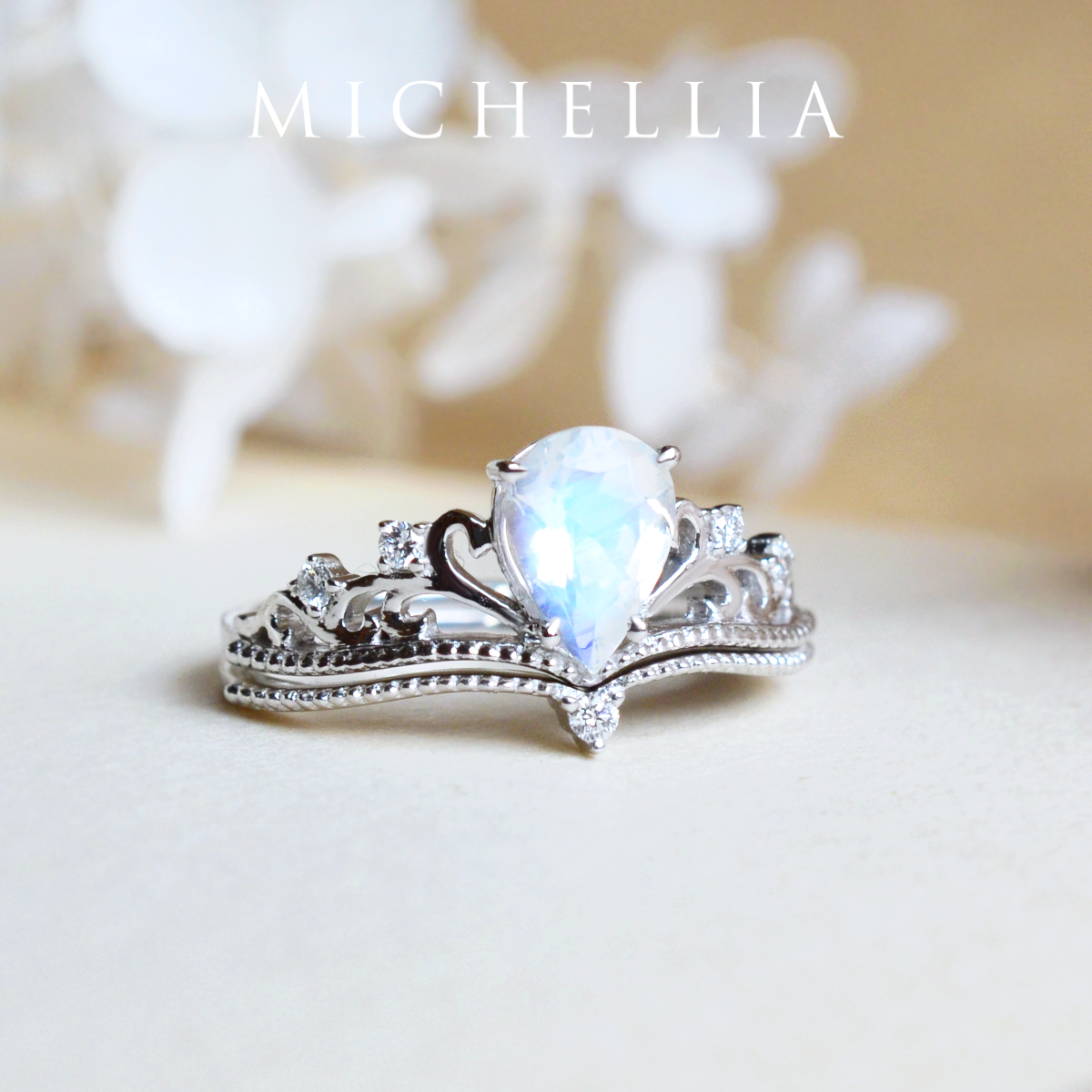 [Veronica] Vintage Crown Pear Enagement Ring in Moonstone