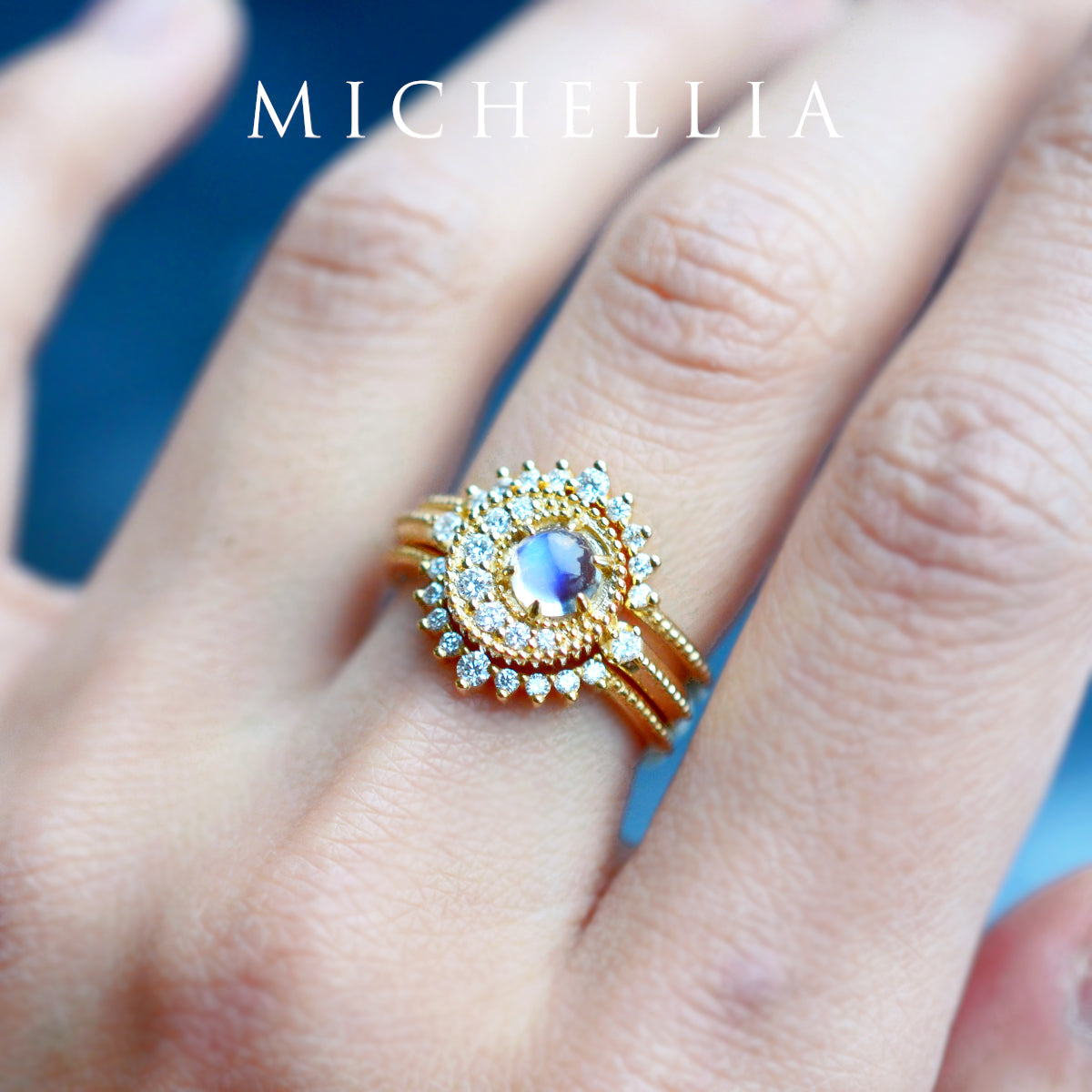 [Luna] Crescent Moon Ring in Akoya Pearl