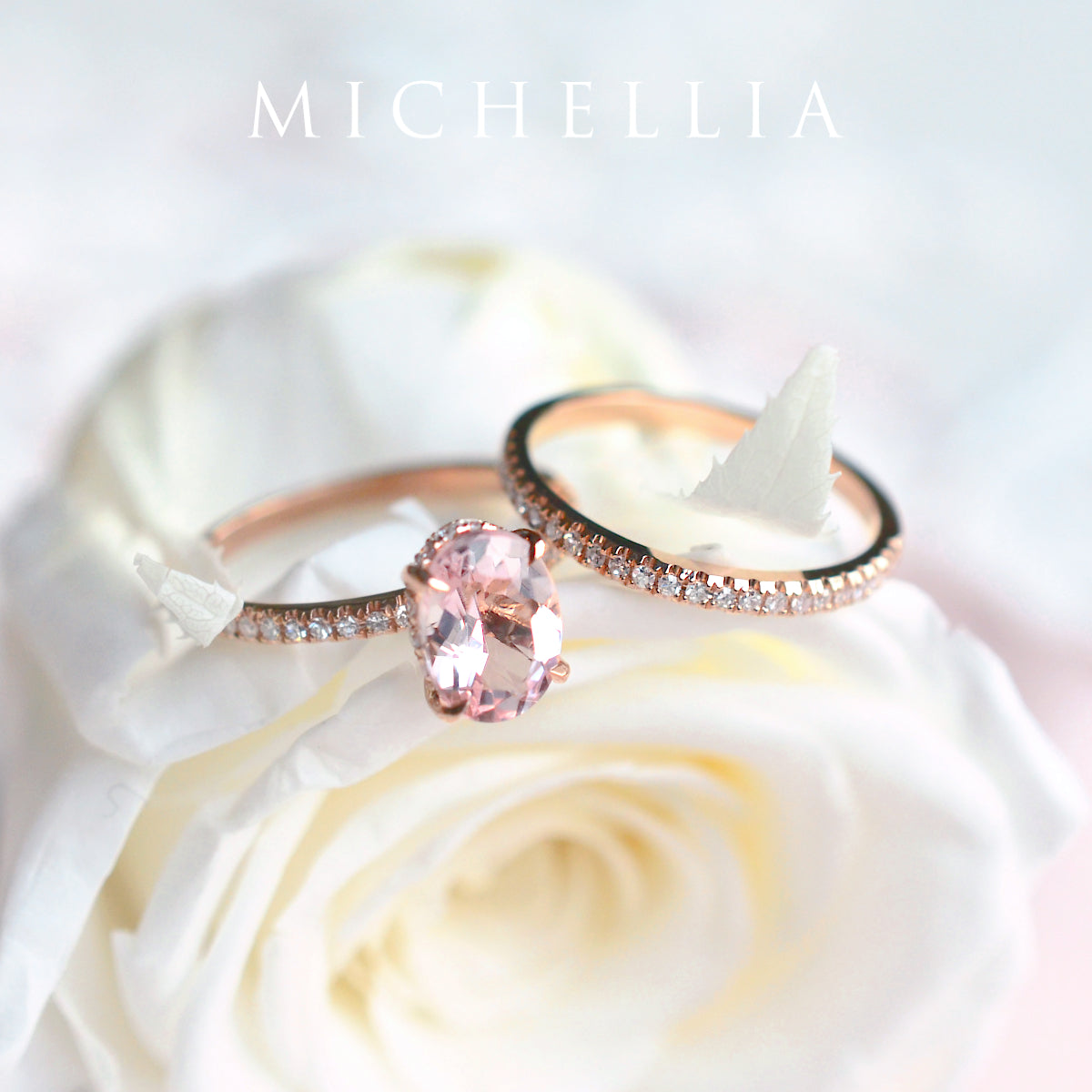 [Elaine] Modern Classic Oval Solitaire Ring in Morganite