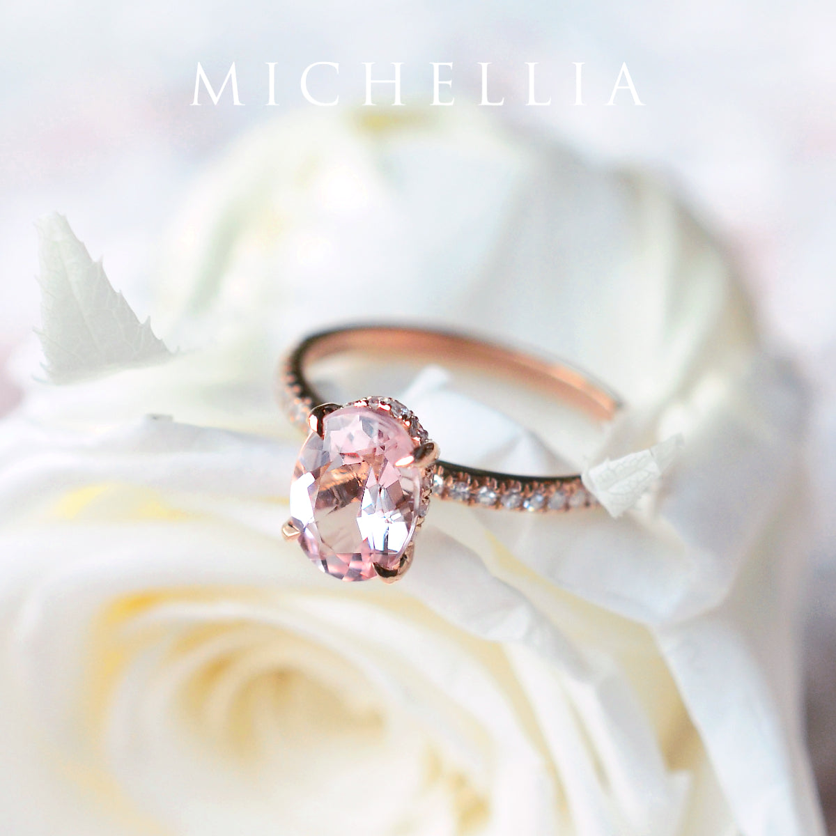 [Elaine] Modern Classic Oval Solitaire Ring in Morganite