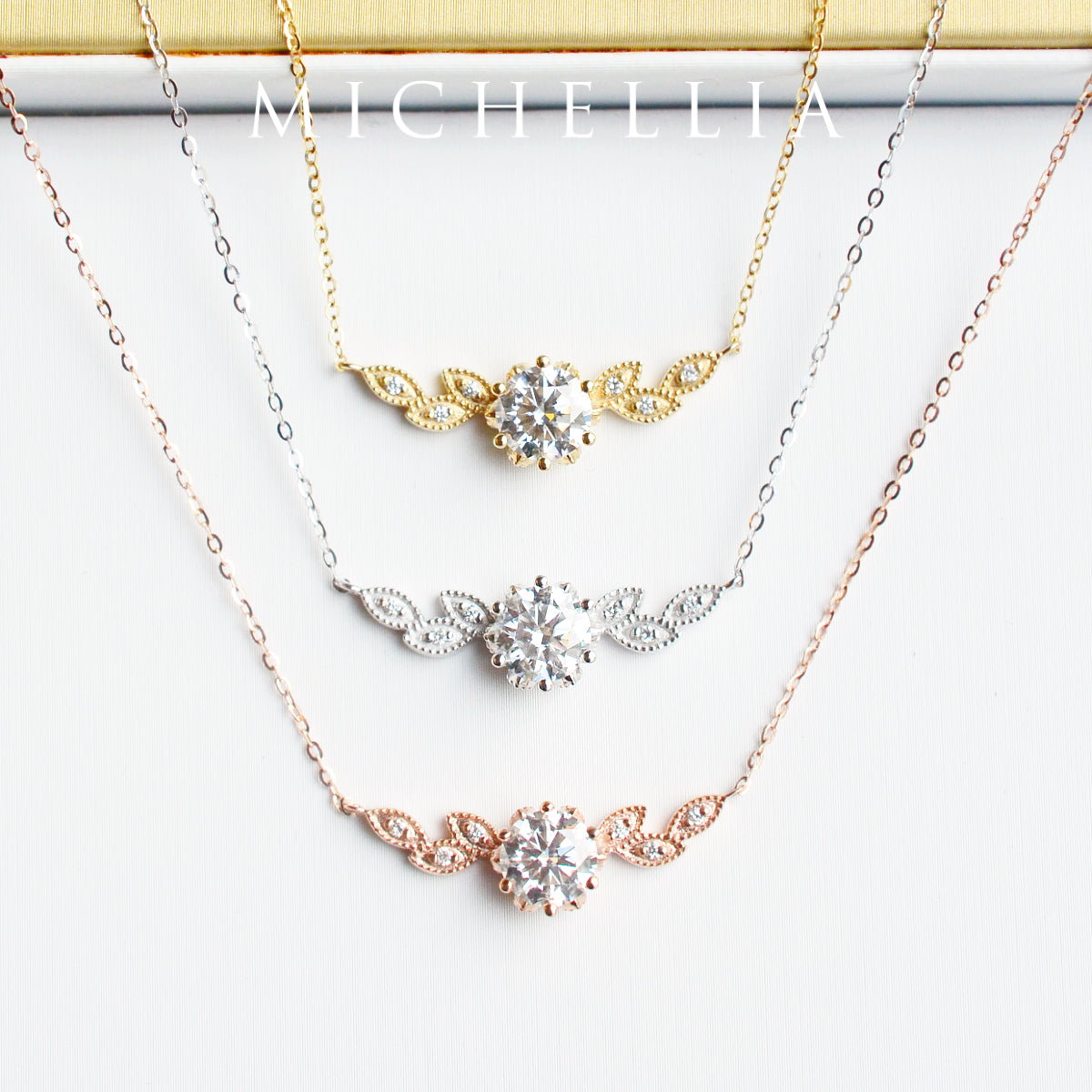 [Dahlia] Floral Leaf Necklace in Aquamarine