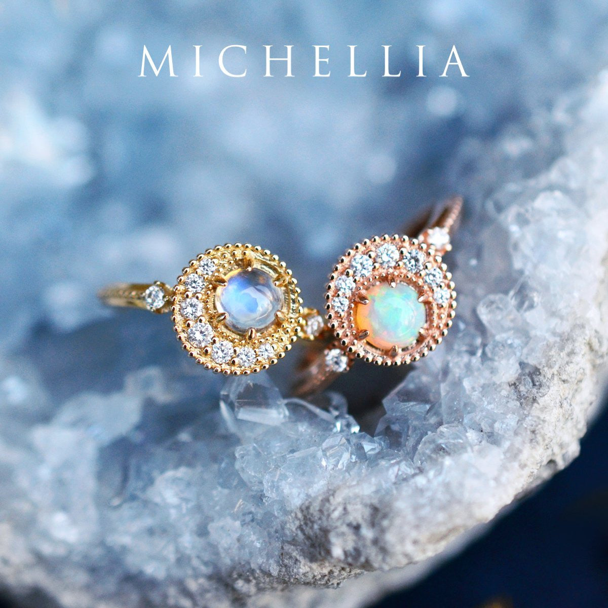 [Luna] Crescent Moon Ring in Moonstone