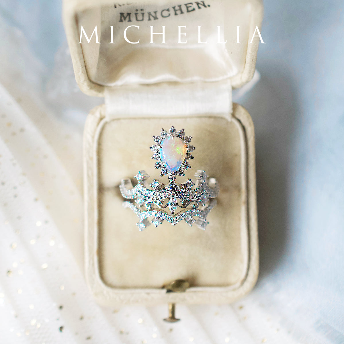 [Angelique] Venetian Crown Chandelier Ring in Australian Opal