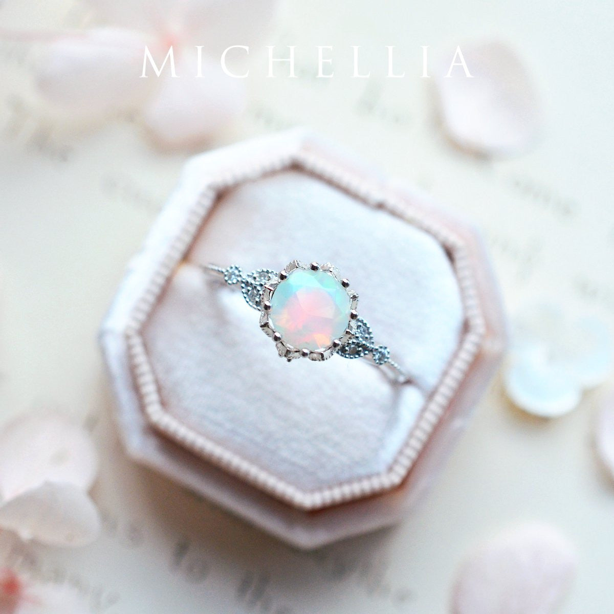[Evanthe] Vintage Floral Engagement Ring in Opal