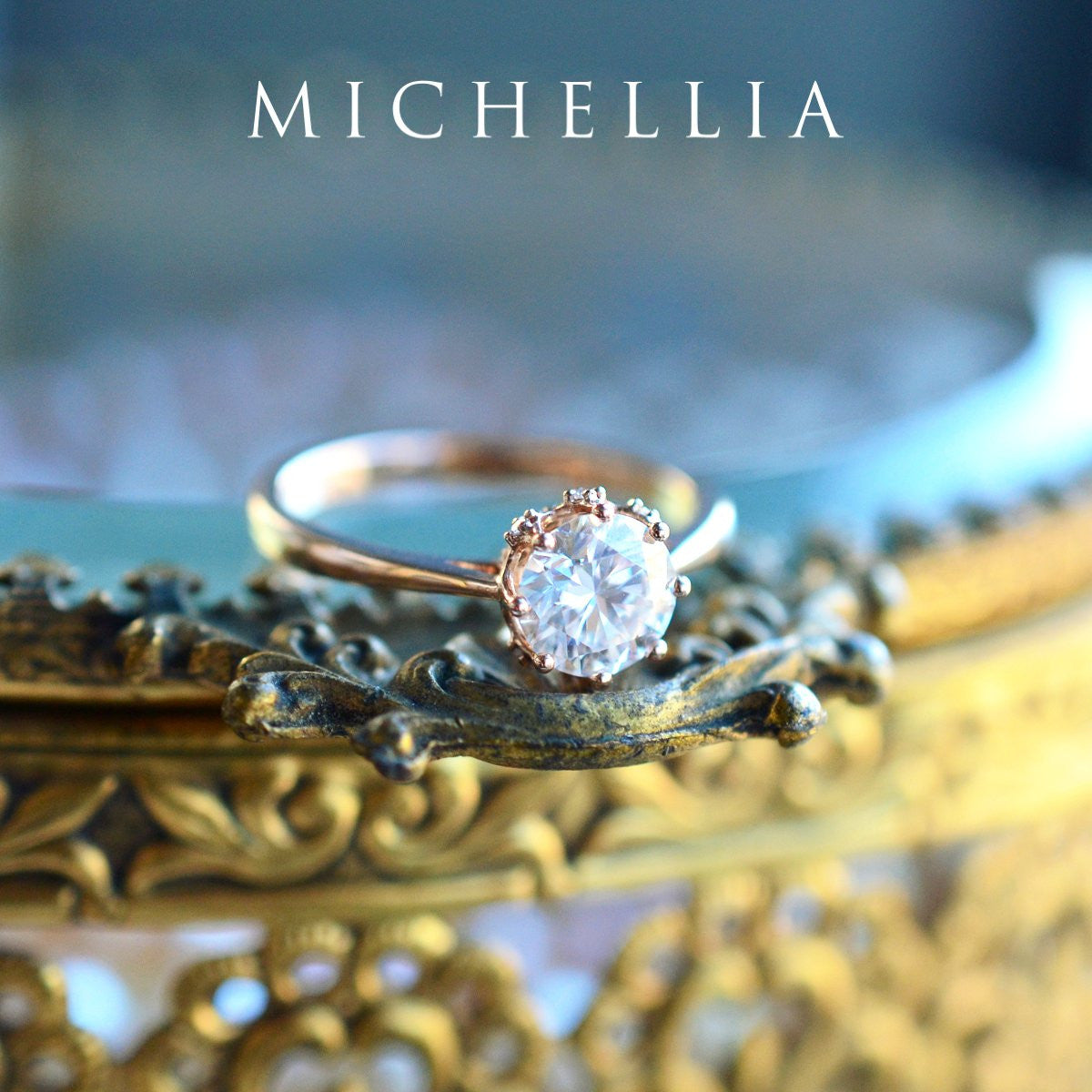 [Cassandra] Vintage Crown Solitaire Engagement Ring in Diamond / Moissanite