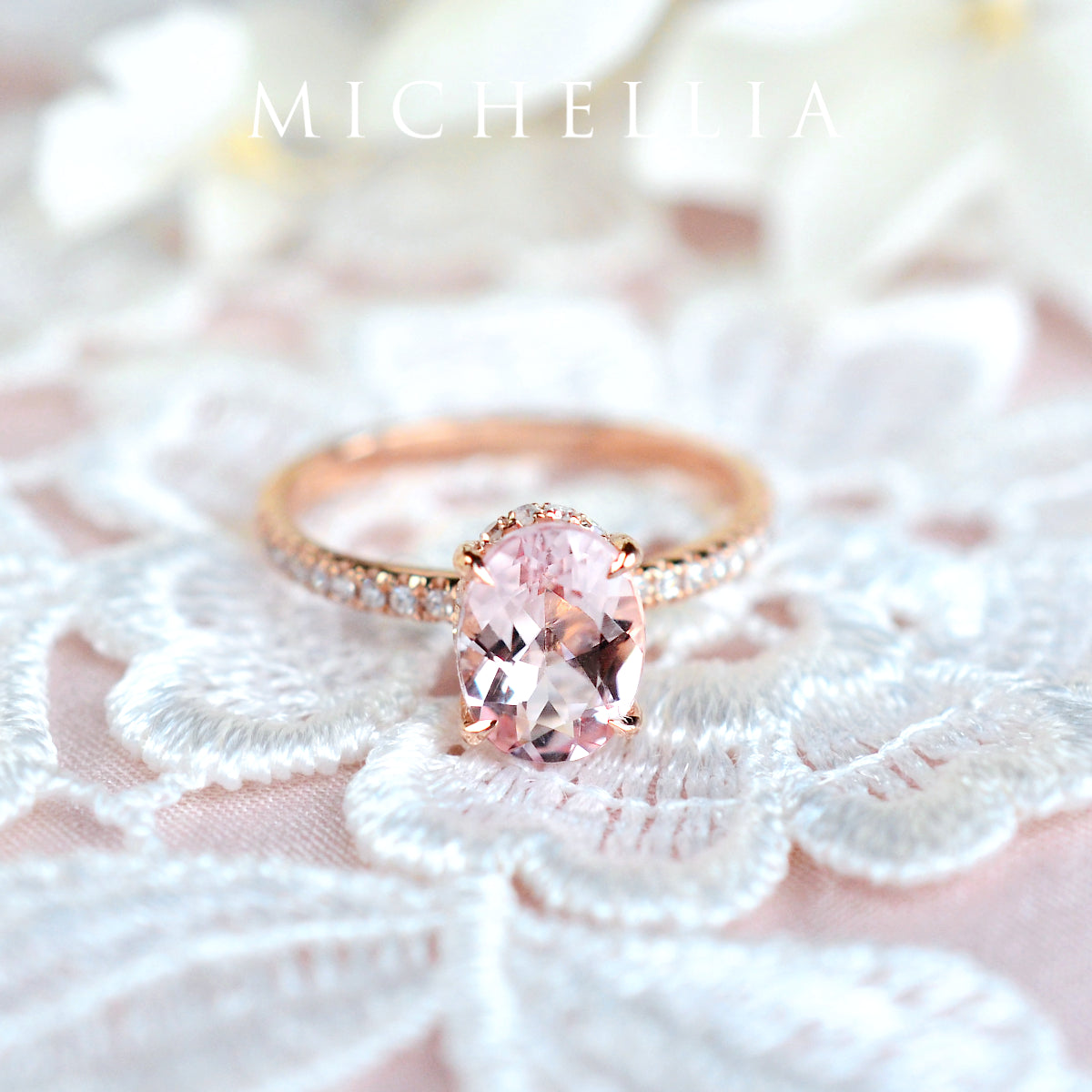 [Elaine] Modern Classic Oval Solitaire Ring in Morganite