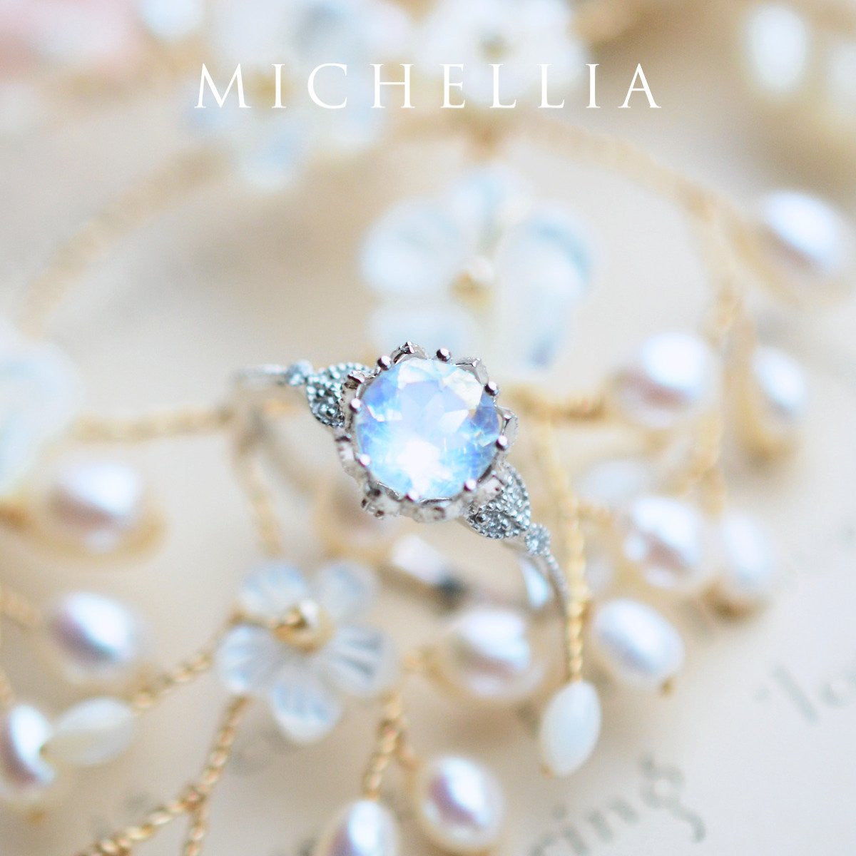 [Evanthe] Vintage Floral Engagement Ring in Moonstone