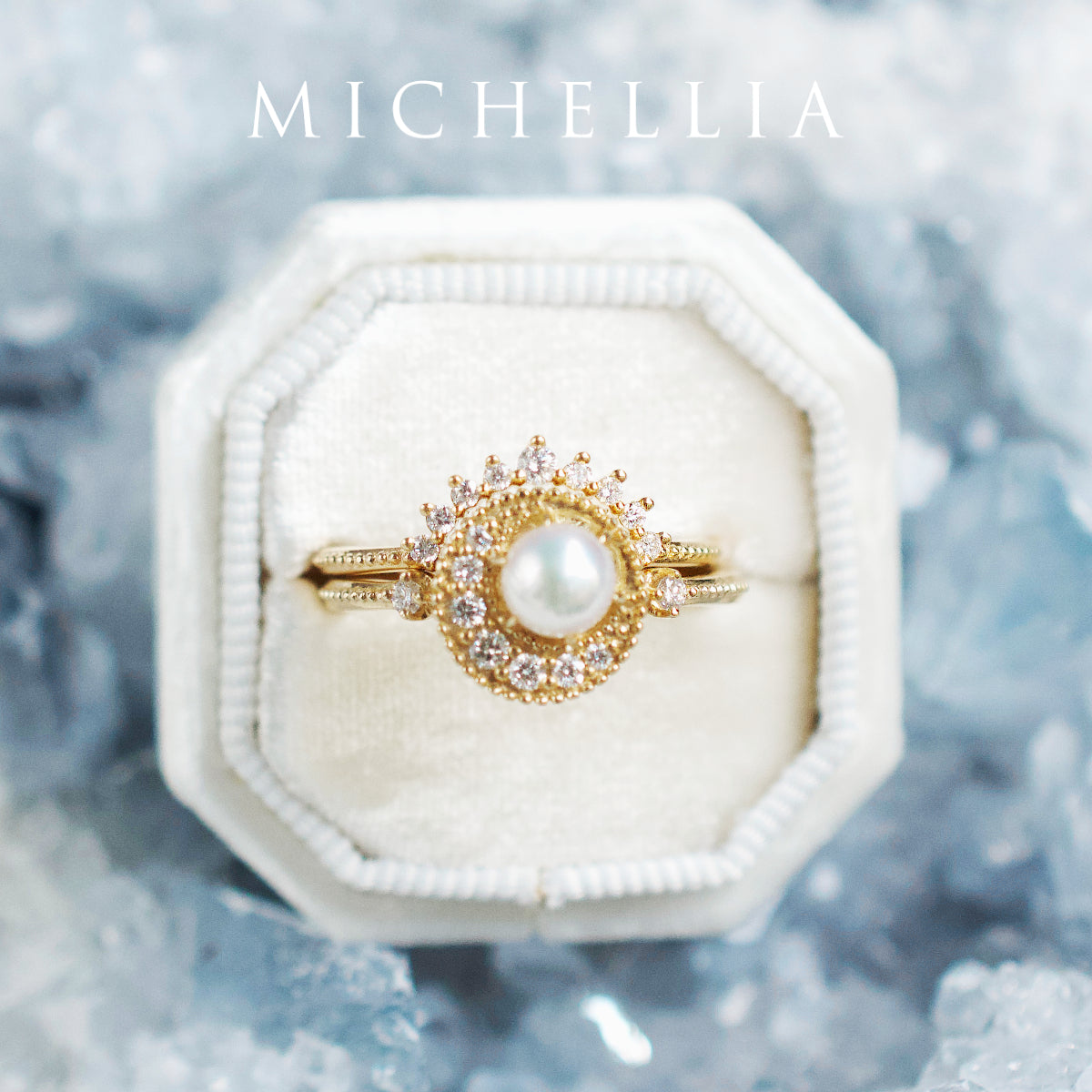 [Luna] Crescent Moon Ring in Akoya Pearl