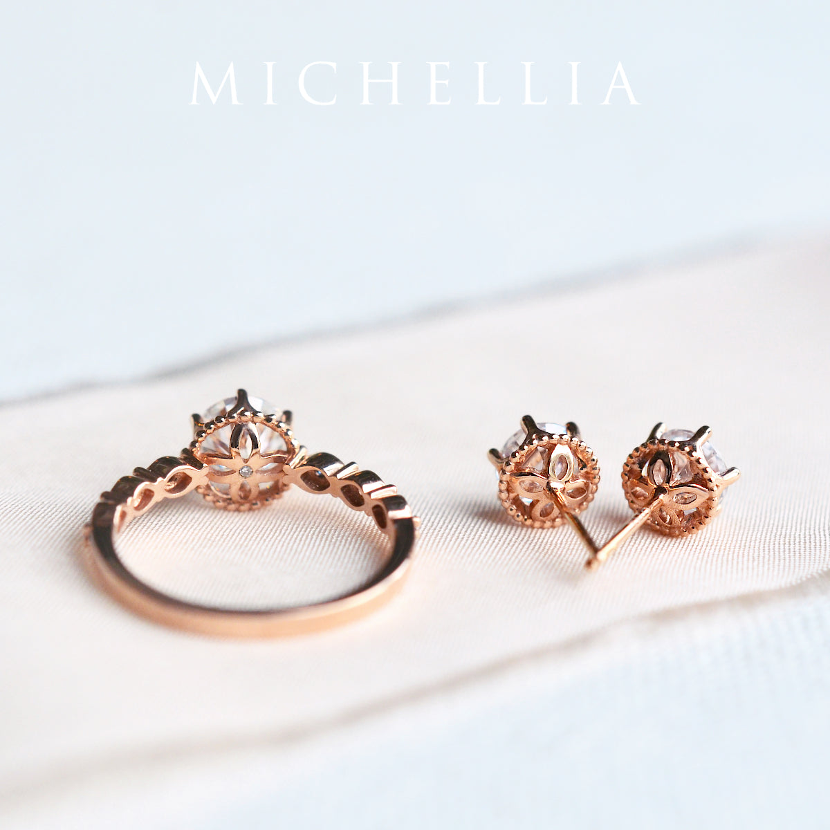 [Evelyn] Vintage Classic Crown Engagement Ring in Morganite