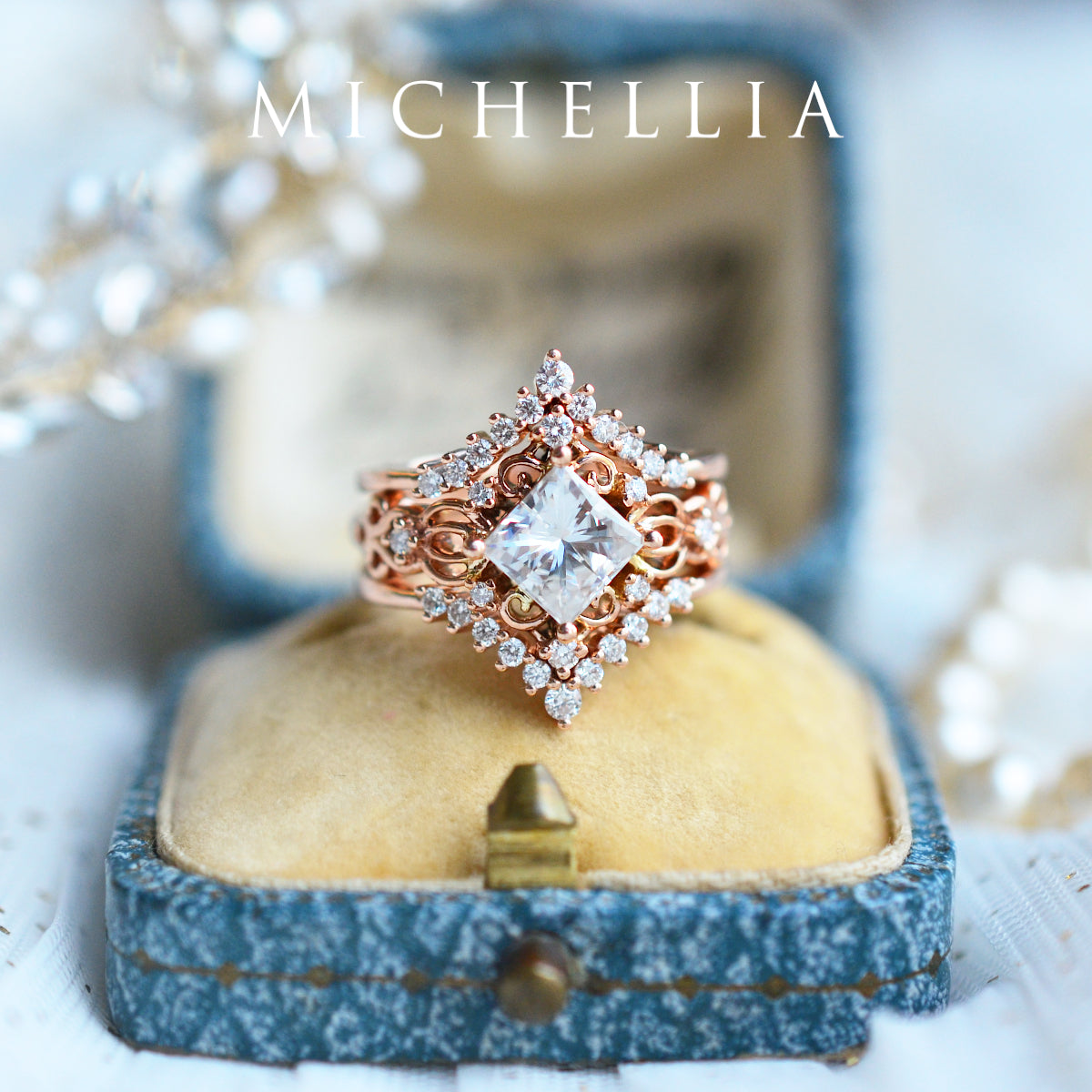 [Anna] Vintage Square Princess Cut Ring in Lab Emerald