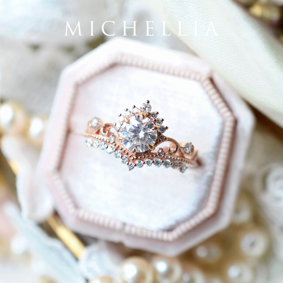 [Theia] Heirloom Crown Engagement Ring in Moissanite / Diamond