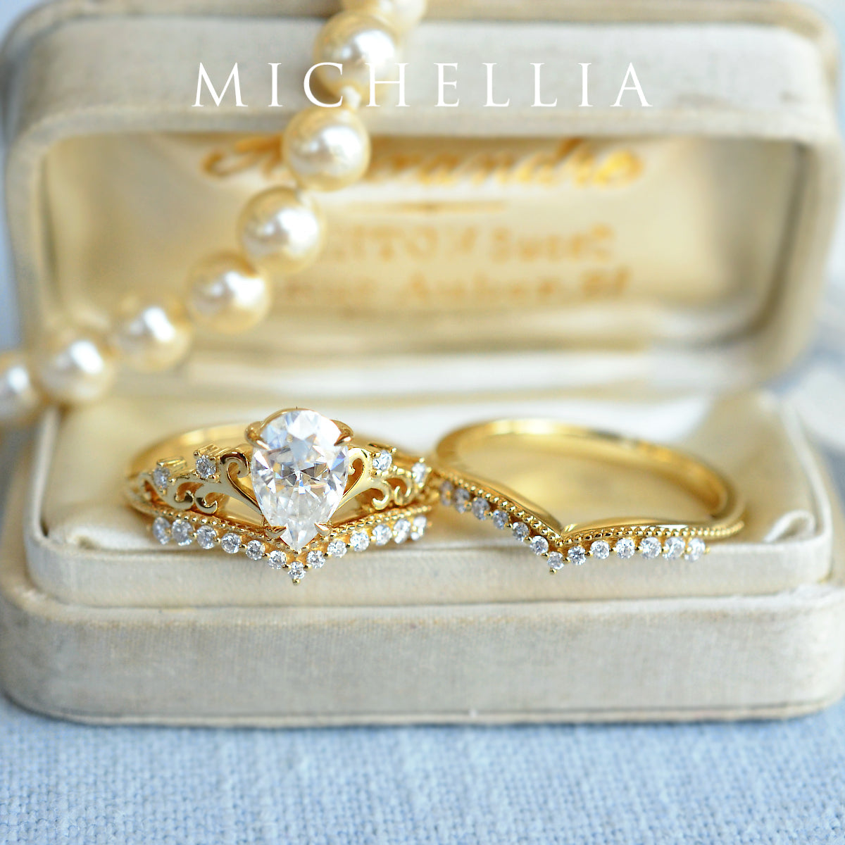 [Francesca] Heirloom Crown Pear Cut Engagement Ring in Diamond / Moissanite