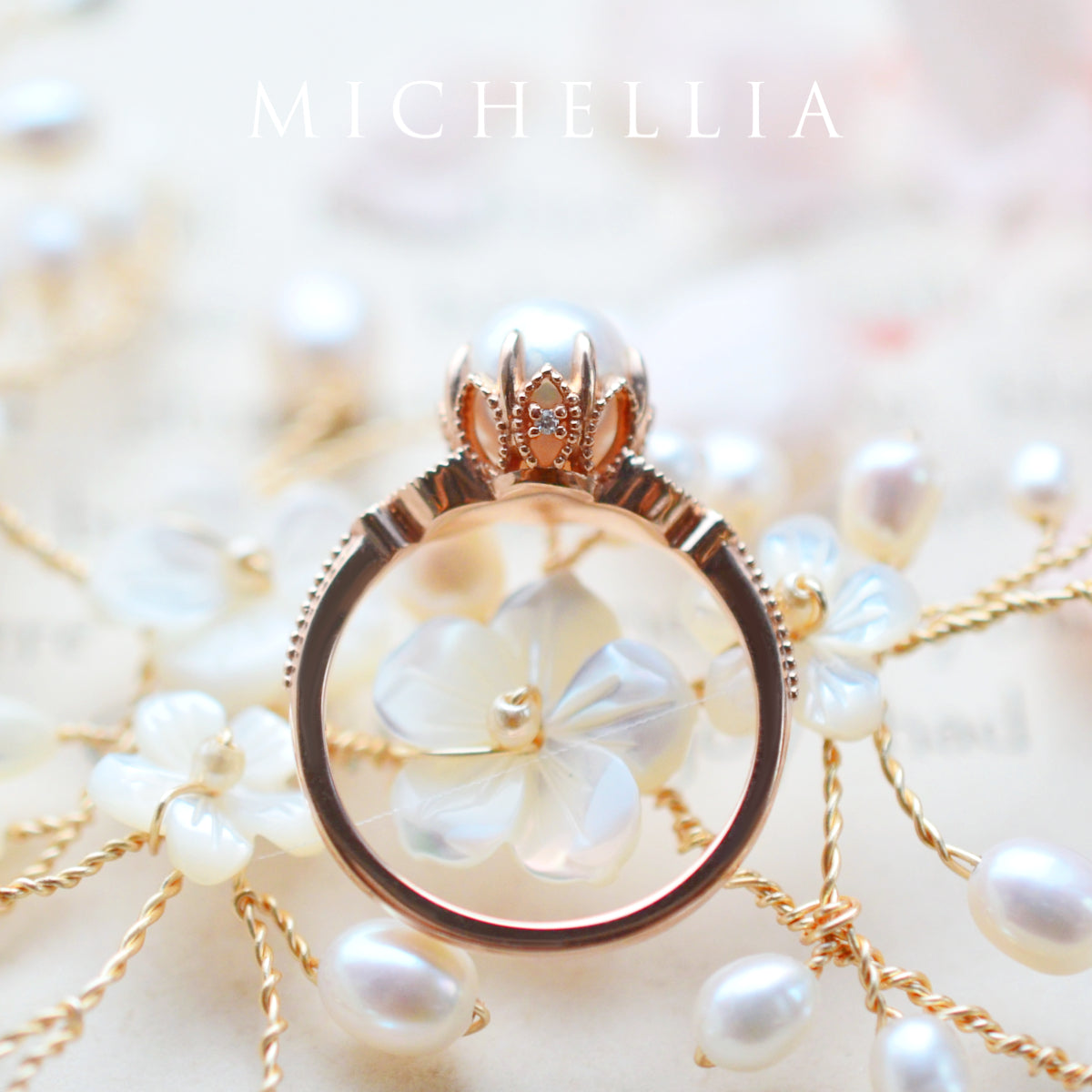 [Evanthe] Vintage Floral Engagement Ring in Akoya Pearl