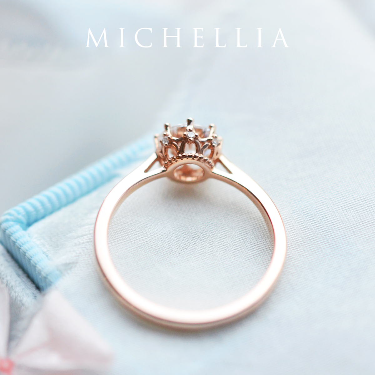 [Cassandra] Vintage Crown Solitaire Ring in Lab Blue Sapphire