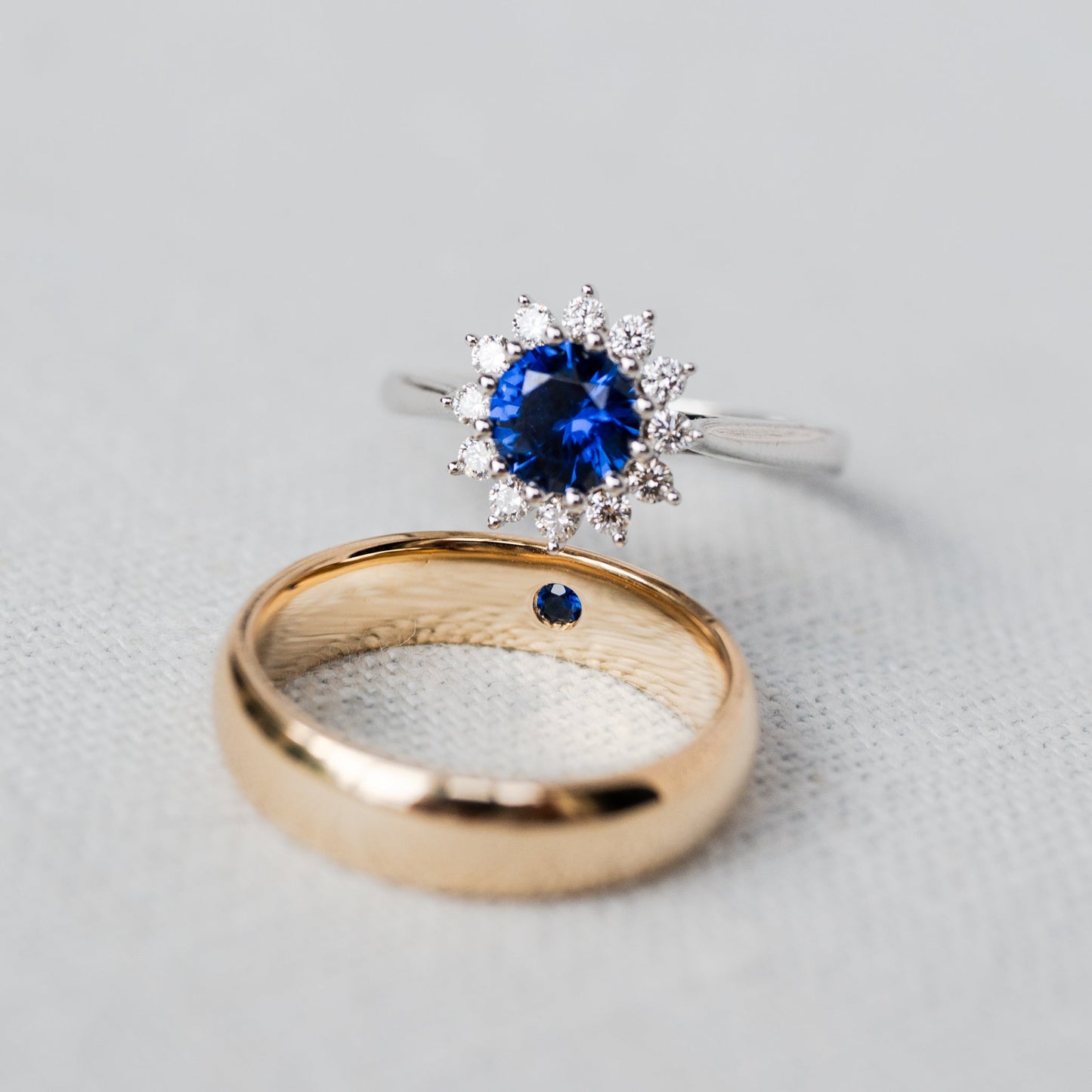 [Rosalie] Vintage Bloom Ring in Lab Blue Sapphire