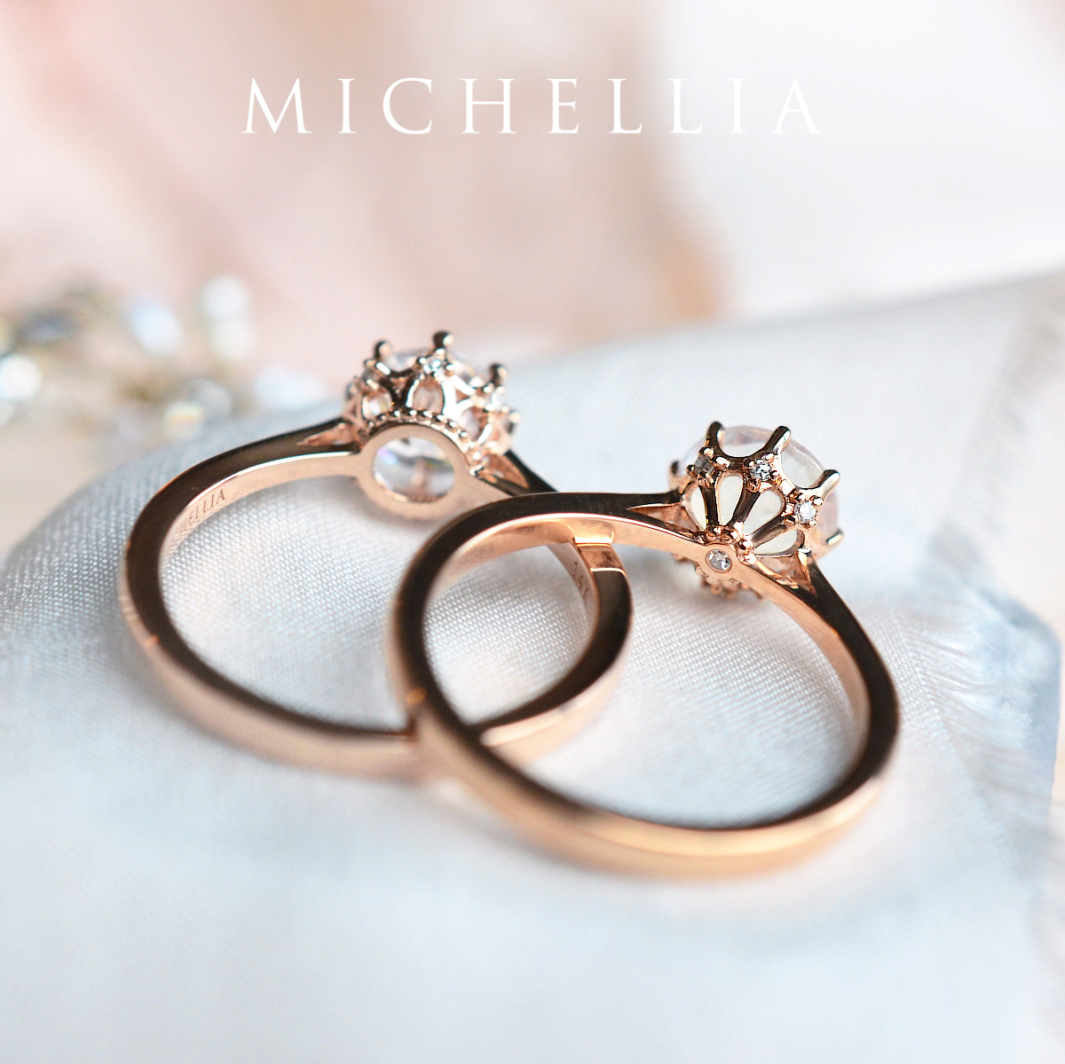 [Victoria] Classic Crown Solitaire Engagement Ring in Diamond / Moissanite