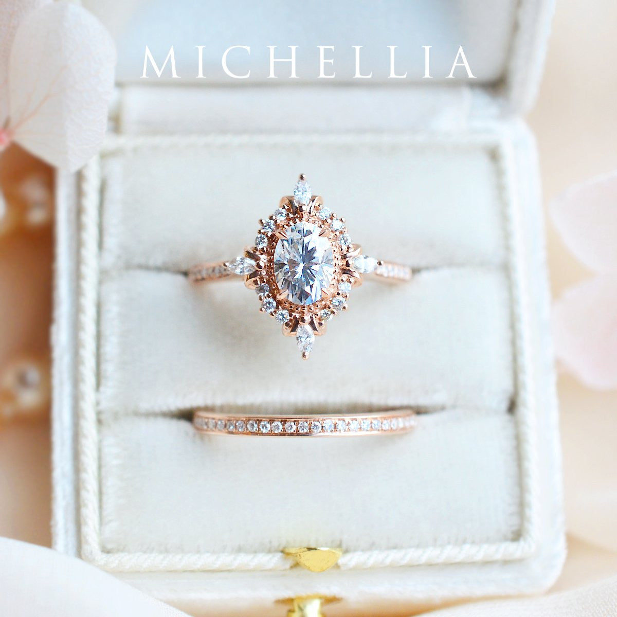 [Alessandra] Art Deco Oval Cut Engagement Ring in Diamond / Moissanite