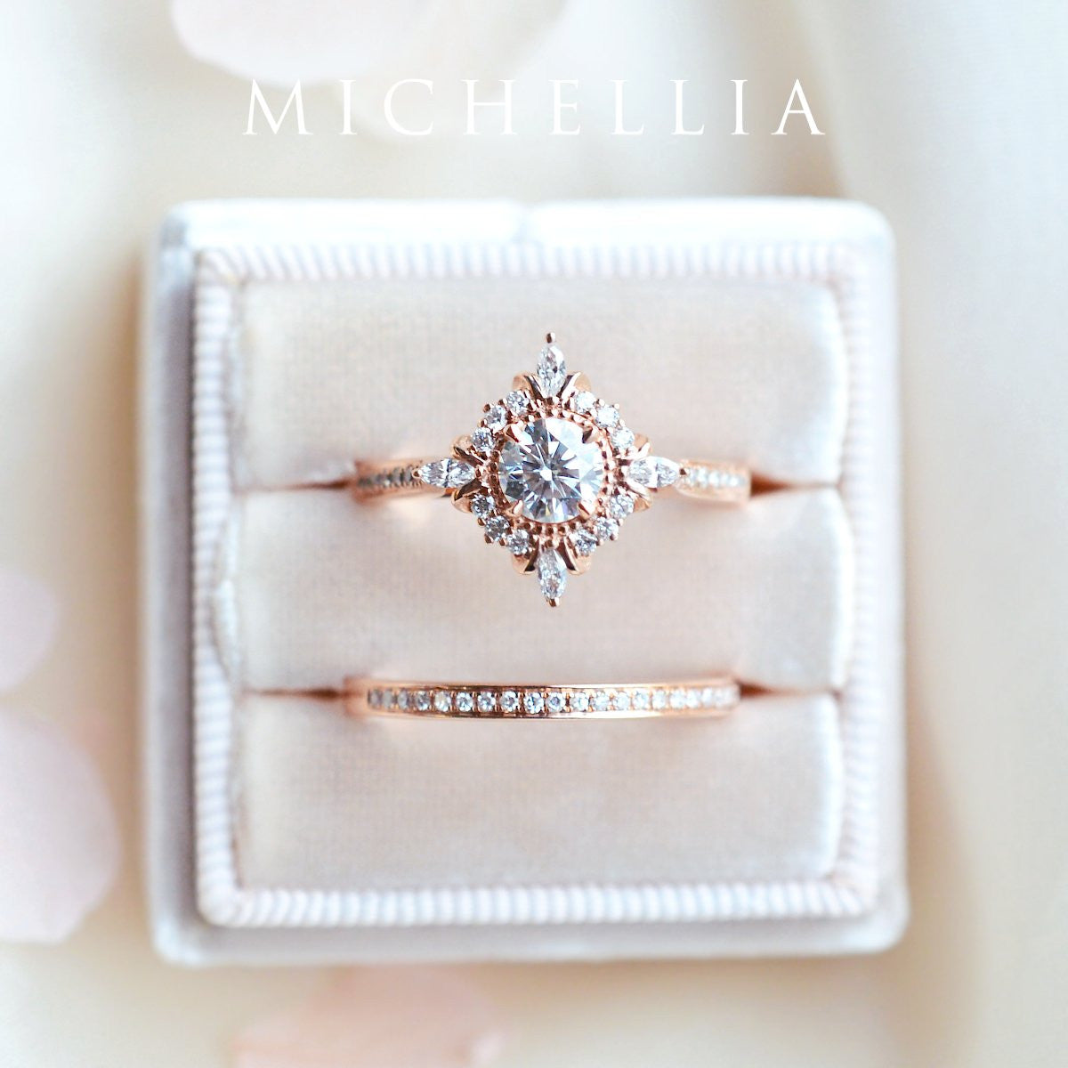 [Astrid] Art Deco Petite Engagement Ring in Diamond / Moissanite